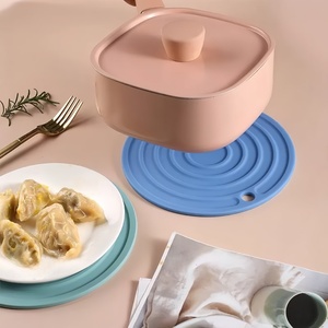 Multipurpose Non-Slip Heat Resistant Silicone <b>Trivet</b> Mats 7 Inch Round Shape Hot Pads Pot Holders for Kitchen Hot Dishes - Product Image 3