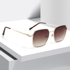 Nouvelles lunettes de soleil carrées en métal unisexes, monture noire, verres PC, protection UV400, pour la conduite, la pêche, le cyclisme, les tenues tendance - Product Image 2