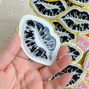 Nouveaux patchs thermocollants en chenille à paillettes dorées pour lèvres - Product Image 4