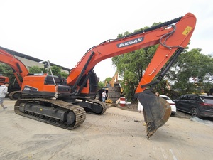 Excavadora de cadenas DOOSAN DX225LCA usada de 22 toneladas, excavadora Doosan de segunda mano con pocas horas de trabajo. - Product Image 3