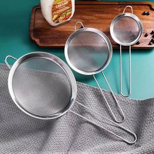 Utensilios de Cocina de Acero Inoxidable Premium, Coladores de Malla Fina Duraderos, Tamices Domésticos para Escurrir y Enjuagar Verduras, Pastas y Repostería - Product Image 2