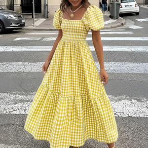 Vestido midi a cuadros gingham para mujer, cuello cuadrado, manga corta abullonada, busto fruncido, vestido de verano fluido con volantes para picnic - Product Image 3