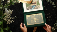Boîtes d'invitation de mariage en acrylique de luxe en velours cerise foncé avec rubans décorations magnétiques de Quinceanera pour la première communion