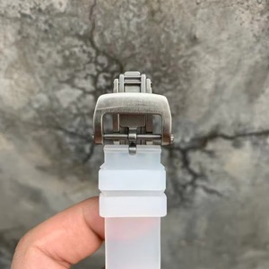 This Year's Luxurious Fashionable Simple Neutral Crystal Case Carbon Fiber Sapphire Dial Diver Power Reserve Skeletonized - Product Image 6