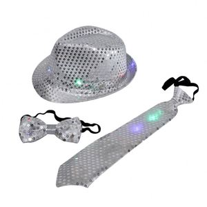 Suministros para Fiesta de Año Nuevo, Sombrero Fedora con Lentejuelas Intermitentes LED y Juego de Corbata - Product Image 1