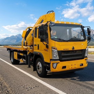 Camion de remorquage Sinotruk HOWO 5 tonnes avec grue pour le sauvetage routier et le dépannage - Product Image 3