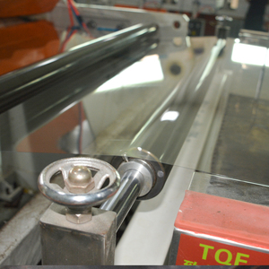 0.6Mm Food Grade Pet Sheet Films Custom Hard <span class=keywords><strong>Clear</strong></span> <span class=keywords><strong>Pvc</strong></span> <span class=keywords><strong>Roll</strong></span> Voor Thermoforming Stijve Hardheid Glanzend Vlak Oppervlak 50Cm 30Cm - Product Image 3