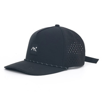 Casquette structurée à 5 panneaux en tissu imperméable avec patch en caoutchouc personnalisé et cordon
