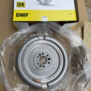 Nouveau <span class=keywords><strong>volant</strong></span> d'inertie d'origine DQ200 DSG DMF 6 trous 129 dents boîte de vitesses <span class=keywords><strong>automatique</strong></span> - Product Image 1