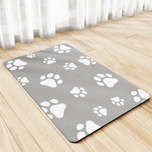 Kingtale, suministros personalizados para mascotas, accesorios para perros, alfombrilla de alimentación para mascotas, sin manchas, alfombrilla dispensadora de agua para perros de secado rápido - Product Image 6