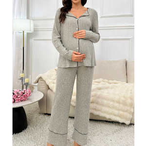 Vêtements de maternité solides col à revers haut à manches longues et <span class=keywords><strong>pantalon</strong></span> <span class=keywords><strong>ensemble</strong></span> de pyjama <span class=keywords><strong>pour</strong></span> les femmes enceintes pyjamas en bambou personnalisés <span class=keywords><strong>pour</strong></span> les femmes <span class=keywords><strong>ensemble</strong></span> - Product Image 1