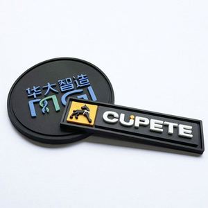 Parches de Goma de PVC con Transferencia de Calor 3D, Logotipo Personalizado, Etiqueta de Silicona Transparente en Forma de Corazón con Gancho y Bucle para Gorras - Product Image 2