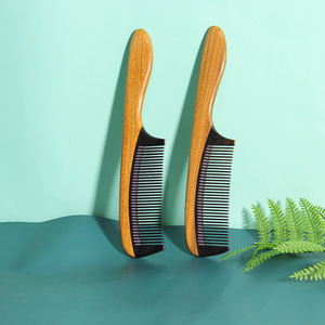 Peine de madera hecho a mano con cuerno de vaca de 15-20 cm para el cuidado del cabello, para la población en general - Product Image 2