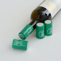 Capsules de bouteille de vin en plastique thermorétractable avec logo en relief de qualité supérieure pour les bouteilles de vin rouge et de liqueur