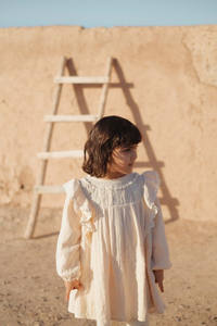 戴夫贝拉春秋女童花朵连衣裙长袖时尚圆领褶边宽松公主派对儿童连衣裙 - Product Image 3