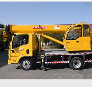 Grue sur camion de marque chinoise renommée, neuve, 5 tonnes, grue à flèche en 3 sections, grue mobile de levage à vendre - Product Image 4