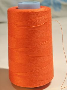 Chỉ may polyester 100% chất lượng cao của nhà sản xuất, nhuộm màu, họa tiết, chiều dài 5000m, độ bền cao, Tex27 - Product Image 2