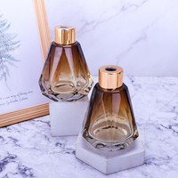 Personnalisé Vide 60ml DIY Diamant Bouteille En Verre Ménage Salon Arôme Huile Aromathérapie Roseau Diffuseur Bouteille En Verre