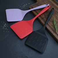 Spatule large en silicone monobloc, résistante à la chaleur, compatible four et lave-vaisselle, spatule à crêpes et outils flexibles pour la cuisson du poisson, vente en gros