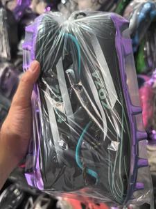 STOCKLOT DE VÊTEMENTS DE DÉGAGEMENT D'USINE EN GROS USA EUR TAILLE LIQUIDATE HORS PRIX SORTIE CHAUSSURES D'ENTRAÎNEMENT DE FOOTBALL DE SOCCER NEUVES - Product Image 3