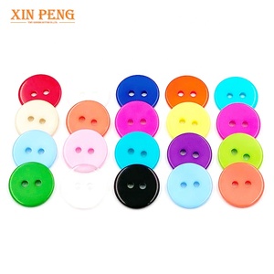 Nút Bán Buôn Giá Rẻ 25Mm Nhựa Nhựa Tự Làm Thủ Công Trẻ Em Áo Sơ Mi May Nút Cho Quần Áo - Product Image 3