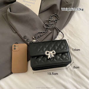 <span class=keywords><strong>Sac</strong></span> à bandoulière matelassé pour femme en cuir PU <span class=keywords><strong>noir</strong></span> avec fermoir nœud <span class=keywords><strong>argent</strong></span>é et chaîne, <span class=keywords><strong>sac</strong></span> à main à rabat pour femme - Product Image 5