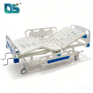 Lit médicalisé pour patient avec mécanisme <span class=keywords><strong>de</strong></span> levage réglable, 2 unités <span class=keywords><strong>de</strong></span> tête <span class=keywords><strong>de</strong></span> lit en ABS, barrière <span class=keywords><strong>de</strong></span> protection et 4 roulettes pivotantes - Product Image 4