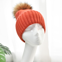 Bonnet d'hiver en laine angora tricoté avec logo personnalisé Pompon en fourrure véritable Bonnets unis tricotés avec des têtes de mort pour femmes