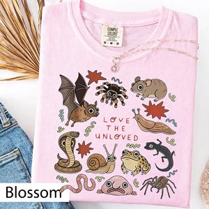 Maglietta OEM ODM 'Love The Unloved', T-Shirt con Animali Straniari, Maglietta Retrò di Entomologia, Regalo per Appassionati di Scienza e Biologia - Product Image 5
