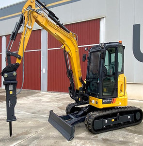 Miniexcavadora Liugong 9051F con línea de martillo, excavadora hidráulica mini Liugong de 5.1 toneladas para movimiento de tierras - Product Image 1
