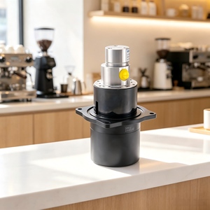 Bomba de engranajes para máquina de espresso 24V 70W 18 bar con engranaje de PEEK, sello de PTFE y cuerpo de SUS316L para sistema comercial de preparación de agua caliente - Product Image 1