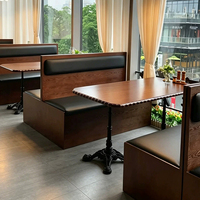 Ensemble de sièges de restaurant modernes en cuir, chaises de salle à manger, mobilier commercial en bois, banquette pour projets de café, hôtel et restauration