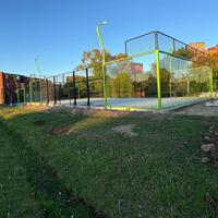 Terrain de padel EXITO No-Turf : Pack préféré des concessionnaires - Squelette complet (Structure+Verre), Prêt à la revente