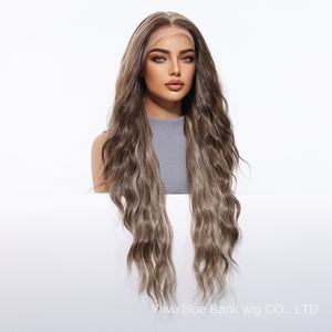 Style naturel pour femmes 13*6 perruque en dentelle de soie importée brun foncé faits saillants cheveux longs bouclés transfrontalier grande surface aléatoire coudre Stock - Product Image 2