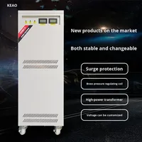 Régulateur de tension AC intelligent triphasé AVR entièrement automatique de haute précision 10KVA Transformateur compensé 95% d'efficacité