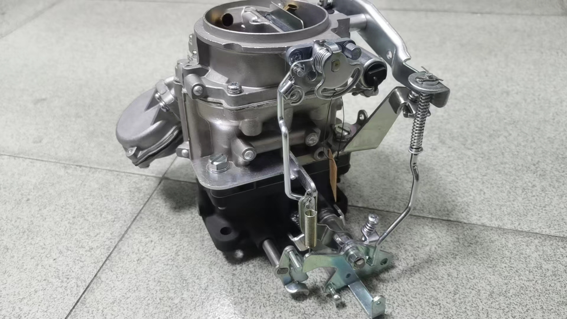 Carburetor 21100-61012 for Toyota 2F 4230CC FJ40 - 1year Warranty