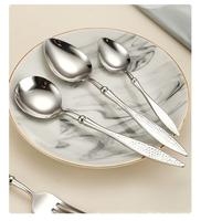 Couverts de table occidentaux en acier inoxydable martelé de haute qualité avec manche, fourchette, couteau, cuillère pour restaurant et usage domestique
