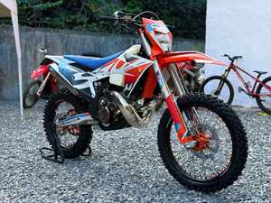 Hengjian 2026 S7 MT250 Pro Moto tout-terrain de course 250cc 2 temps Dirt Bike Enduro Motocross à essence - Product Image 1