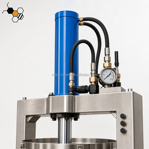 Máquina Eléctrica Comercial para Prensar Cera de Abejas de 100L de Volumen, para una Separación Eficiente de Cera de Abejas Vieja - Product Image 5
