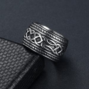 Bague torsadée celtique Viking en acier inoxydable pour homme, style vintage, punk, hip-hop, en acier titane motif vigne de fer - Product Image 4