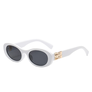 Lunettes de soleil vintage ovales à petite monture pour femmes, protection UV400, style streetwear tendance, idéales pour les vacances - Product Image 2