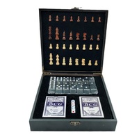 Jeu d'échecs en bois personnalisé de haute qualité Jeux multiples Damier avec jeu de jetons de poker Jouets