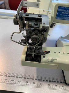 Máquina de Coser de Puntada Invisible <span class=keywords><strong>Brother</strong></span> JC-<span class=keywords><strong>9330</strong></span>, Puede Equiparse con Cortahilos y Elevador Automático del Prensatelas - Product Image 3