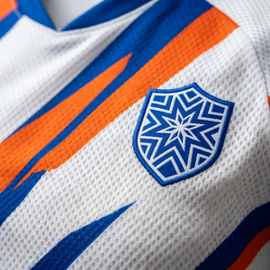 Uniformes de Fútbol Personalizables Sin Pedido Mínimo, Nombre del Equipo, Número y Logotipo Personalizados, Conjuntos de Camisetas de Fútbol Sublimadas, Plazo de Entrega Rápido - Product Image 3