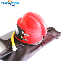 Sand Blast Industries utilise des casques rouges et bleus de protection de sécurité pour le sablage
