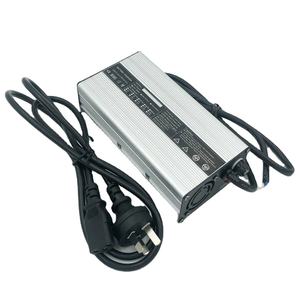 <span class=keywords><strong>Meilleur</strong></span> chargeur 60v 5a <span class=keywords><strong>Scooter</strong></span> portable Hoverboard 60V Lithium Li-ion Chargeur de batterie 67.2V 5A pour 16s Lipo Lithium Ion Batteries - Product Image 5