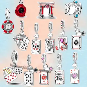 Colgante de póker Texas Card con dije plateado, circonita, diseño de flor original con engaste de circonitas rosas, exquisito, moderno, joyería DIY para niños - Product Image 1