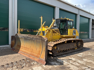95% NUEVO Fabricante profesional Bulldozer usado Komatsu Bulldozer de dos piezas Movimiento de tierras Buenas condiciones de trabajo - Product Image 3
