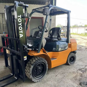 Chariot élévateur diesel d'occasion TOYOTA 7F30, 3 tonnes, fourches de 1520 mm, 3 m, 4,5 m - Product Image 1