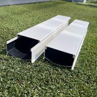 Canal hydroponique NFT en PVC bicolore 100 % occultant pour légumes-feuilles en serre commerciale
